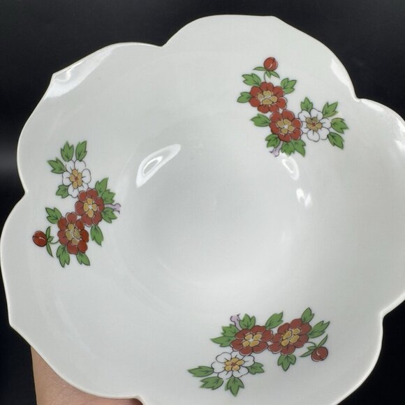 Vintage Imari by Heritage Mint Japanese Bowl Floral Scallop Edge Lotus Dish Bowl - Picture 7 of 14